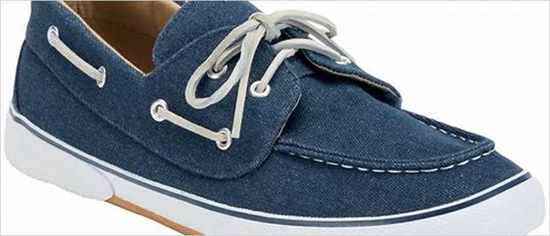 Boat shoes canvas